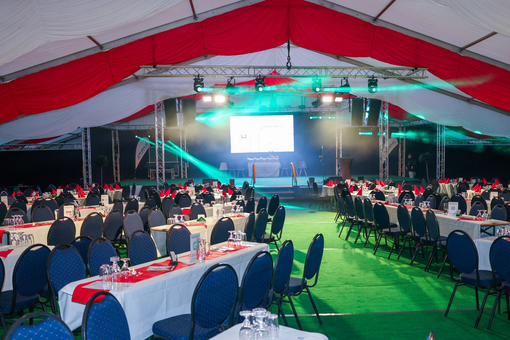 top-top.de250214-003 | Die 3. Weseler SportNacht, die große Sportgala mit Ehrungen der Weseler Sportler des Jahres 2024 findet am Freitag, den 14.02.2025 im Festzelt an der Rheinpromenade statt.Foto: Erwin Pottgiesser