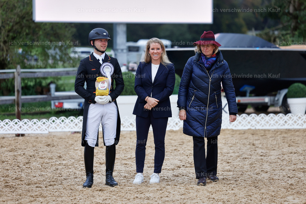 12-Siegerehrung-DRESSUR  S___  -StoibPH-5396 | working equitationturnier fotograf videograf stoibphotography marixx film working equitation deutschland reitsport turnierfotografie eventfotografie equestrian events