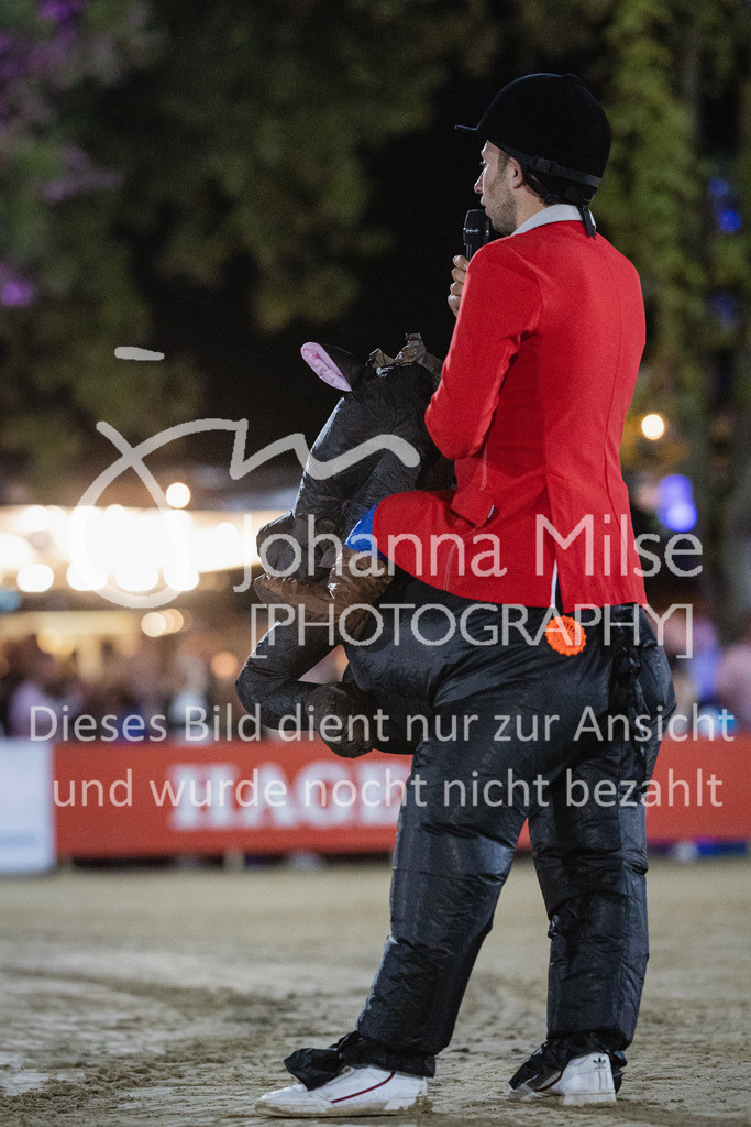 230827_Delbrueck_Kostuem-723 | Deine schönsten Turniermomente als professionelle Fotos! Entdecke hochwertige Pferdesport-Fotografie im Online-Shop. Jetzt Fotos finden & bestellen!