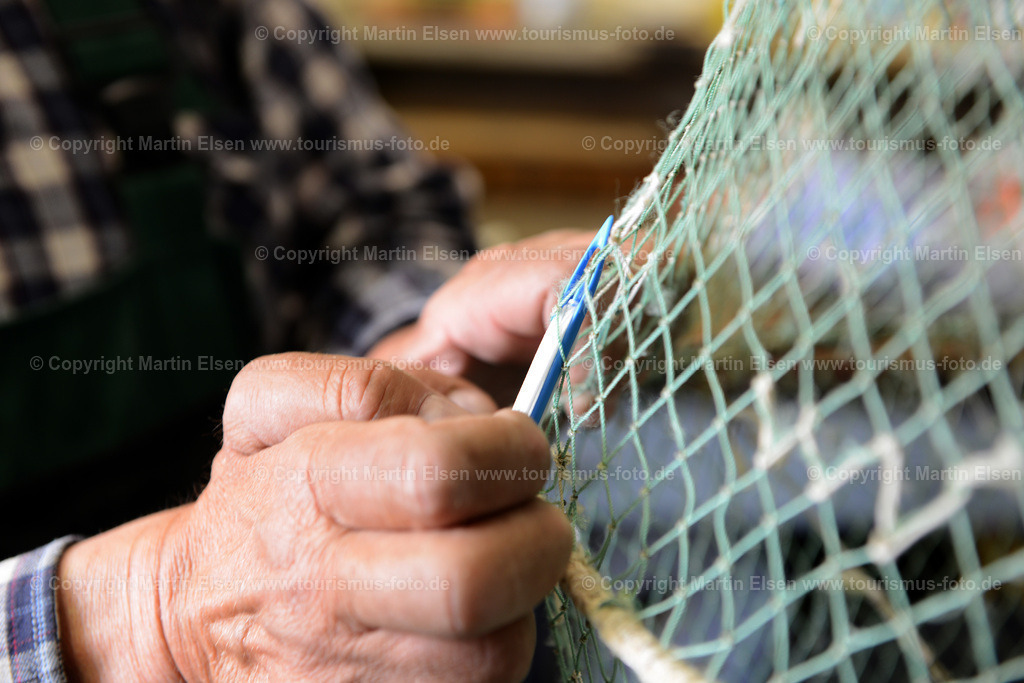 Elbfischer_ELS_7732130405a | Fotos aus den Touristenorten aus Norddeutschland. - Realisiert mit Pictrs.com