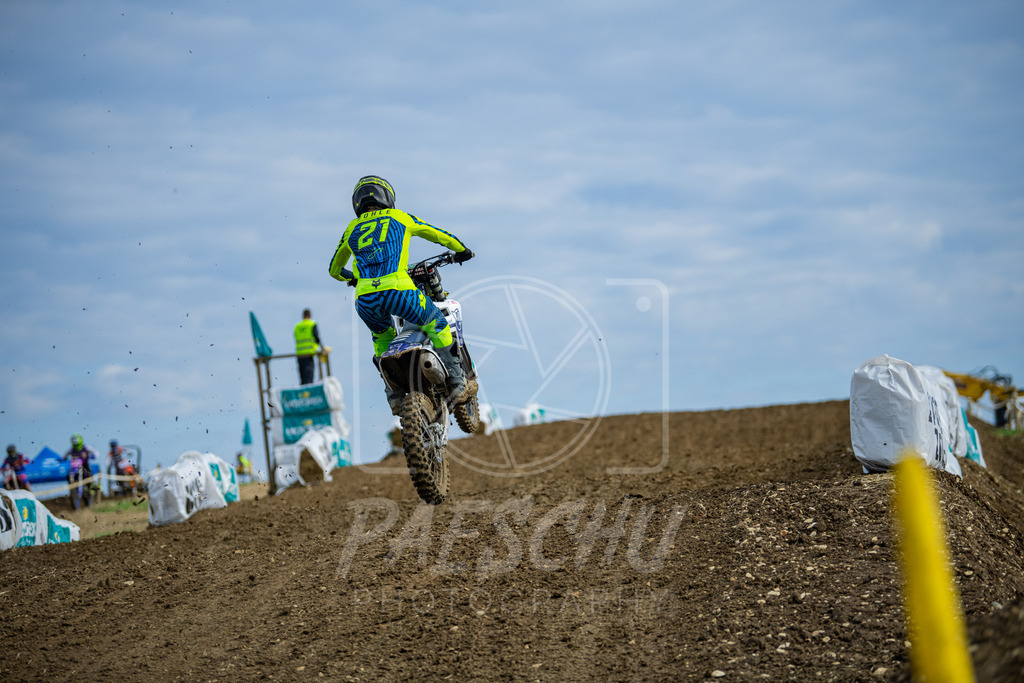 Lady (327) | Paeschuphoto Shop - Wer nicht sucht der auch nicht findet.Ob Motocrossbilder oder von einem besuchtem Spiel, Hauptsache Action. - Realisiert mit Pictrs.com