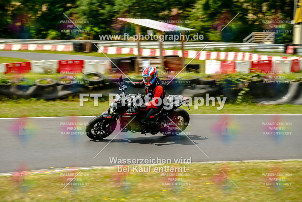 VBK-4978 | Hier findet Ihr Bilder von Touristenfahrten auf der Nürburgring Nordschleife oder von anderen Veranstaltungen die ich besucht habe. Viel Spass beim Durch Schauen 