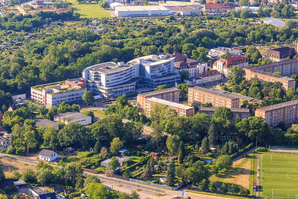 Luftbild: Harzklinikum - Standort Quedlinburg in Quedlinburg im Bundesland Sachsen-Anhalt in Deutschland. Foto: IMG_148256.jpg vom 14.06.2025 durch Werner Riehm/FLY-FOTO.deHarzklinikum Dorothea Christiane Erxleben