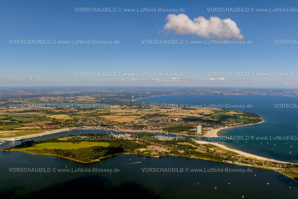 Travemuende12084535 | Travemuendung, Ostseeheilbad Kiel-Travemuende, Maritim Hotel, Strandhotel, Kiel, Ostseehafen, Trave,  Luebeck, Ostsee, Schleswig-Holstein, Deutschland, Europa