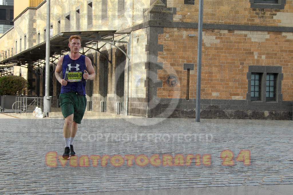 250920_1542_EV4_9482 | Sportfotografie im Rhein-Sieg Kreis, Köln, Bonn, NRW, Rheinland Pfalz, Hessen, etc. Unser Tätigkeitsfeld umfasst den Laufsport vom Volkslauf über den Marathon, Duathlon, Triathon bis zum Ultralauf wie Kölnpfad Ultra oder Schindertrail.