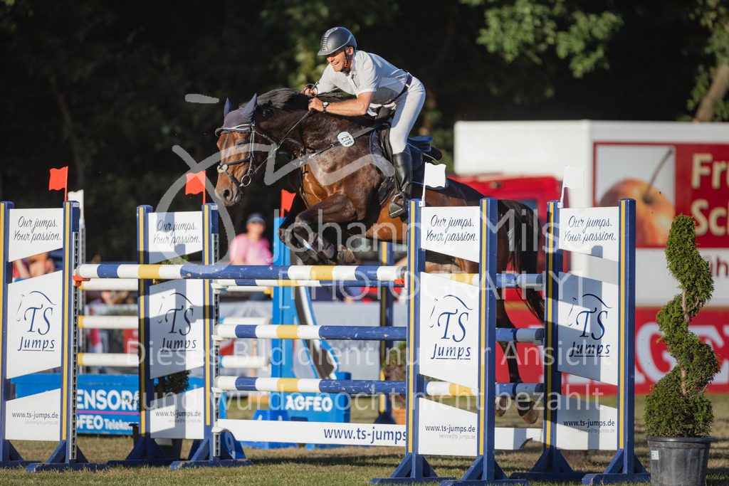 220716_LC_Punkte-S-826 | Deine schönsten Turniermomente als professionelle Fotos! Entdecke hochwertige Pferdesport-Fotografie im Online-Shop. Jetzt Fotos finden & bestellen!