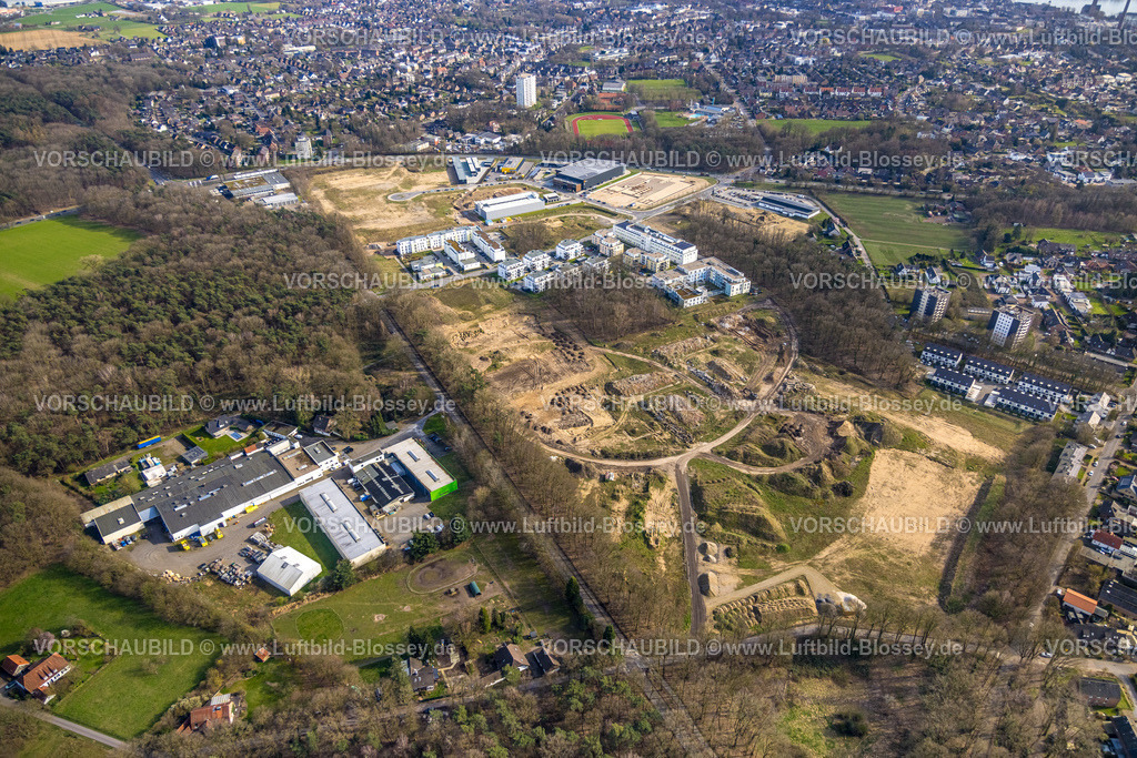 Emmerich240313470 | Luftbild, Neubebauung Kasernengelände, Baugebiet Georg-Elser-Straße, neues Wohngebiet Moritz-von-Nassau-Straße und Mona Gewerbepark, ehemalige Moritz-von-Nassau-Kaserne, Emmerich, Emmerich am Rhein, Nordrhein-Westfalen, Deutschland