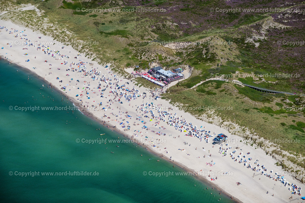Sylt_Kampen_Strand_Strandgaststätte_Buhne_16_ELS_6484130825 | KAMPEN (SYLT) 13.08.2025 Gebäude des Restaurant " Buhne 16 " in Kampen (Sylt) auf der Insel Sylt im Bundesland Schleswig-Holstein, Deutschland. Weiterführende Informationen bei: Buhne16 GmbH & Co. KG. // Building of the restaurant " Buhne 16 " in Kampen (Sylt) at the island Sylt in the state Schleswig-Holstein, Germany. Further information at: Buhne16 GmbH & Co. KG. Foto: Martin Elsen