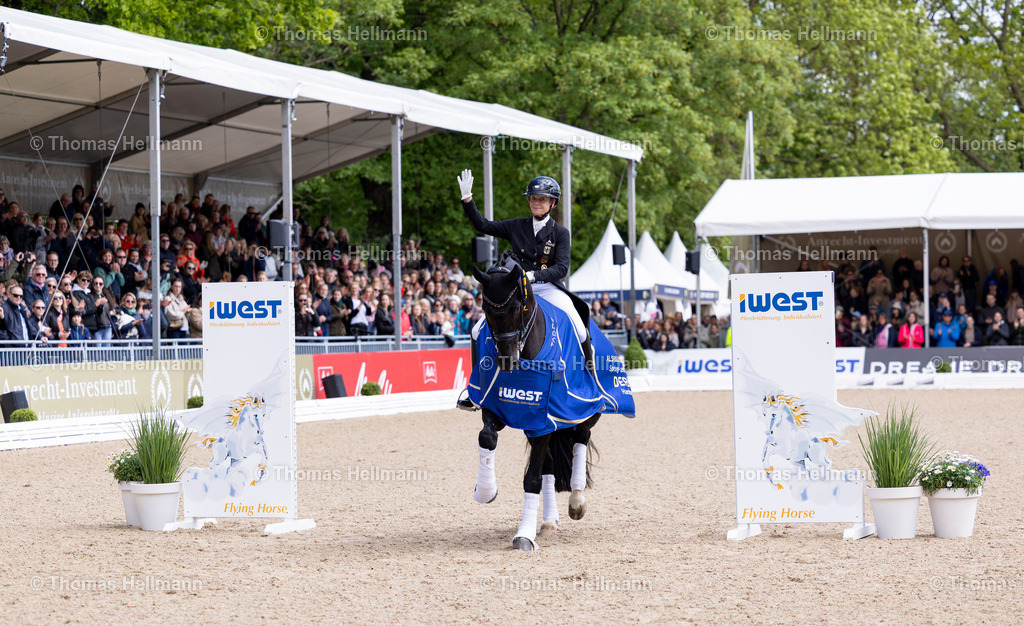 TH_405-WERTH Isabell (GER)_ Wendy de Fontaine_37605 | Deutsches Spring- und Dressur-Derby 2026 am 15.05.26 in Hamburg, 405WERTH Isabell (GER), Wendy de Fontaine