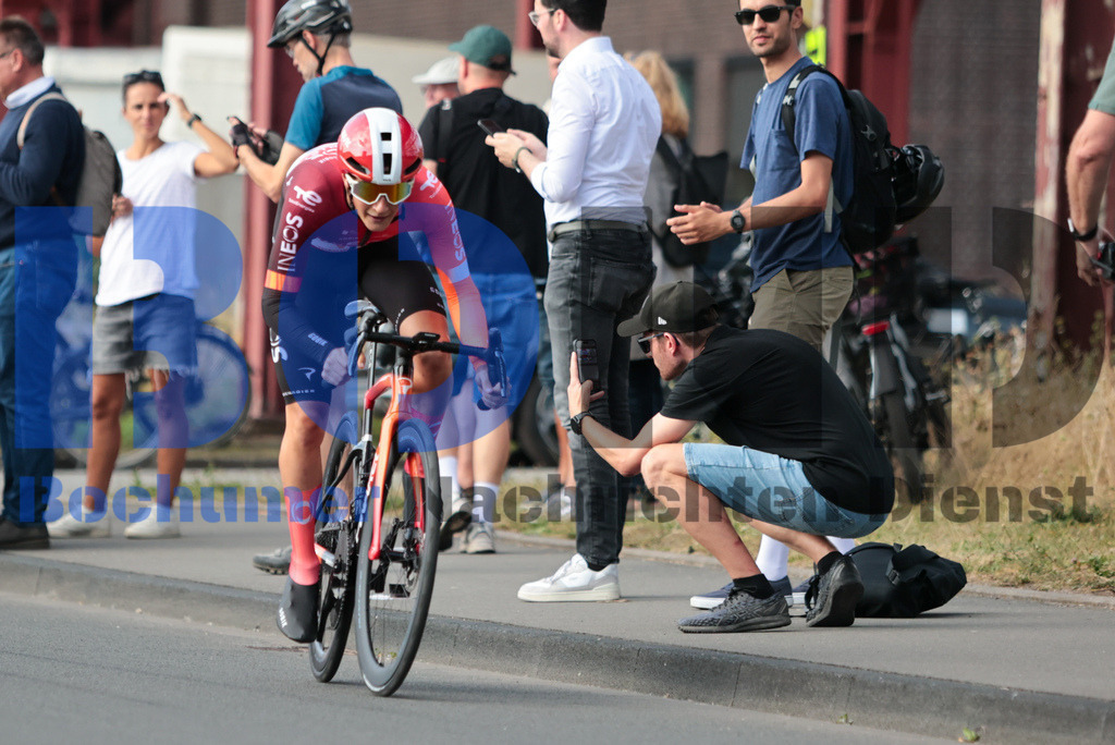 SES_DEUTOU20250820-50 | bond - Realisiert mit Pictrs.com