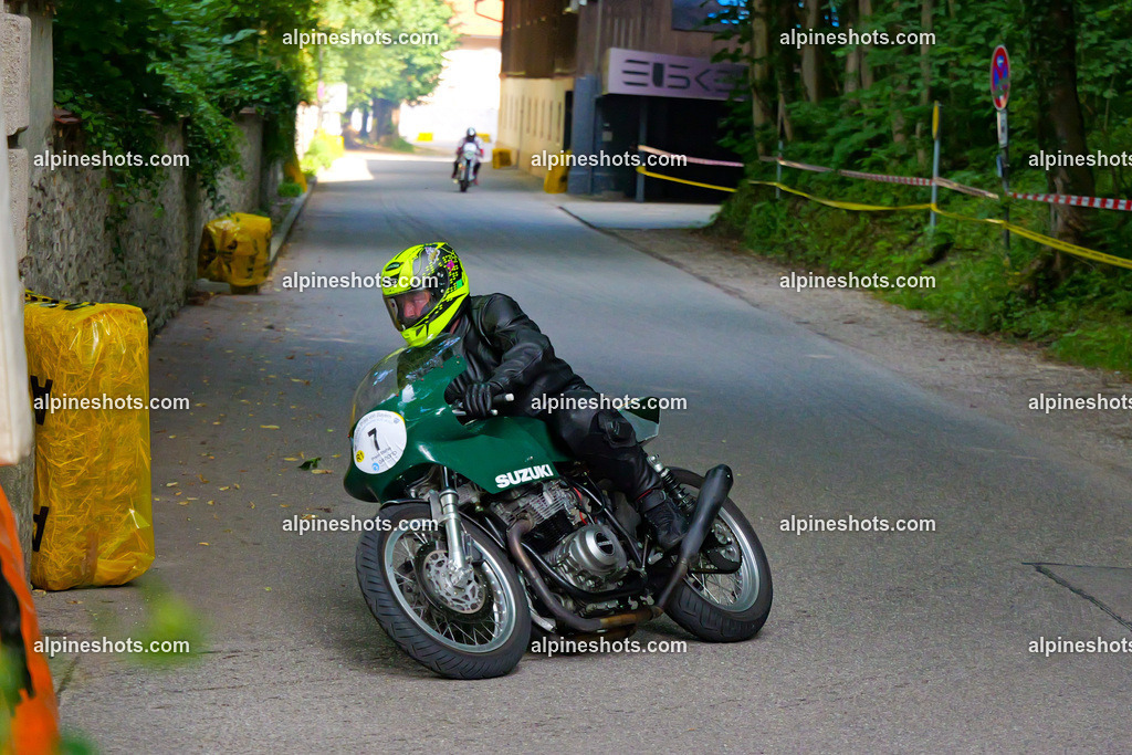 P1015519 | Erleben Sie atemberaubende, hochqualitative Fotos Ihrer Fahrt entlang der malerischen Alpenstraßen. Besuchen Sie alpineshots.com, um professionelle Aufnahmen Ihrer unvergesslichen Reise zu finden und zu kaufen - Realisiert mit Pictrs.com