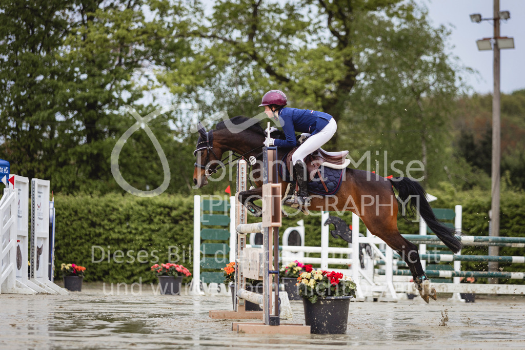 240426_Olfen-Vinnum_PonyTrophy-260 | Deine schönsten Turniermomente als professionelle Fotos! Entdecke hochwertige Pferdesport-Fotografie im Online-Shop. Jetzt Fotos finden & bestellen!