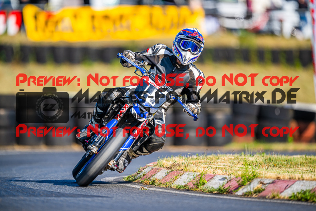 MaZZes_FotoMatrix_220529_5237 | Fotograf Mathias Schmid
Sportfotograf,
Eventfotograf,
Hochzeitsfotograf,
Portraitfotograf