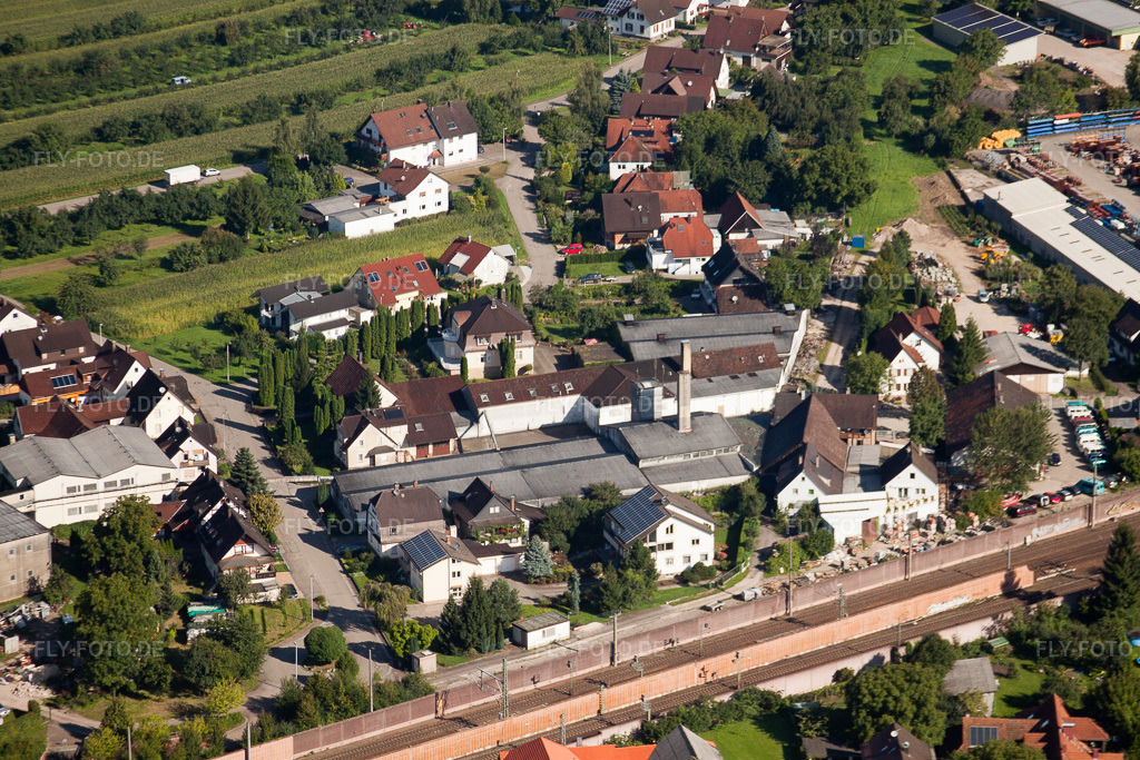 Luftbild: Werksgelände Muffenrohr GmbH im Ortsteil Hatzenweier in Ottersweier im Bundesland Baden-Württemberg in Deutschland. Foto: IMG_31754.jpg vom 20.08.2010 durch Werner Riehm/FLY-FOTO.de