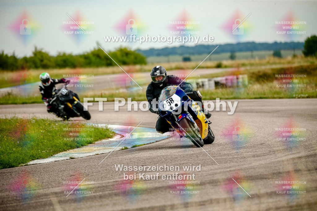 Chambley Juli-2156 | Hier findet Ihr Bilder von Touristenfahrten auf der Nürburgring Nordschleife oder von anderen Veranstaltungen die ich besucht habe. Viel Spass beim Durch Schauen 