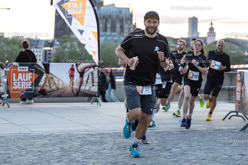 16. OBI Nachtlauf des ASV Koeln; Koeln, 17.05.23 | Impressionen vom 16. OBI Nachtlauf des ASV Koeln am 17.05.23 an Rheinpromenade und Tanzbrunnen in Koeln (Deutschland). Foto: BEAUTIFUL SPORTS/Ulrich Fassbender