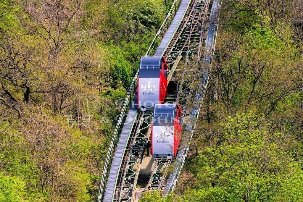 Kurwaldbahn Bad Ems-8672 | Die Kurwaldbahn Bad Ems. - Realisiert mit Pictrs.com