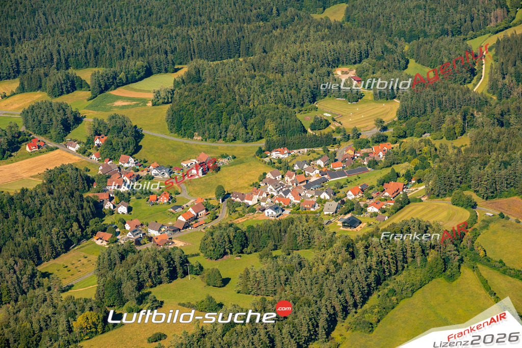 Das Luftbild zeigt : Herzogwind Obertrubach - Die Luftaufnahme wurde 2024 vom UL-Flugzeug aus erstellt ( keine Drohne ) - Hochauflösende Luftaufnahme - Für grossformatige Ausdrucke geeignet. Die Geschenkidee !Mit Lizenz und Bildrechte bestellbar