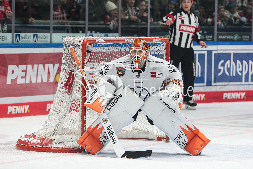 Augsburger Panther - Grizzlys Wolfsburg | Dustin STRAHLMEIER (WOB #1) in Aktion