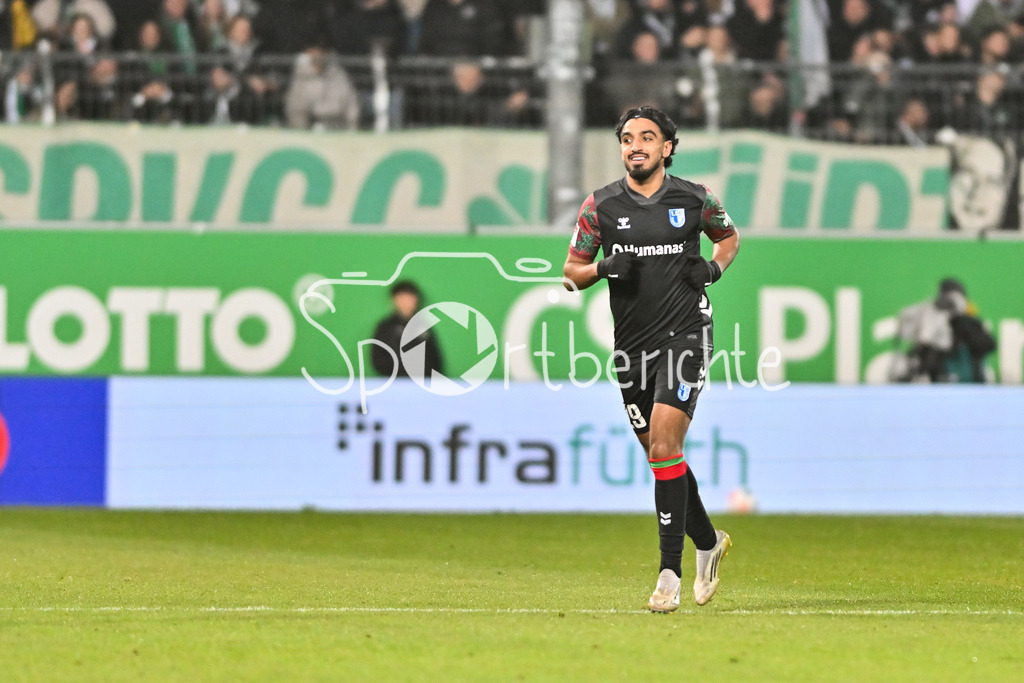 SpVgg Greuther Fürth - 1. FC Magdeburg | FUERTH, GERMANY - 06. FEBRUARY: Jubel der Magdeburger nach dem Treffer zum 1-3 durch Rayan GHRIEB (1. FC Magdeburg 29) / Tor / Torschuetze / Freude / Happy während dem Match zwischen der SpVgg Greuther Fürth und dem 1. FC Magdeburg am 21. Spieltag der 2. Bundesliga im Sportpark Ronhof Thomas Sommer