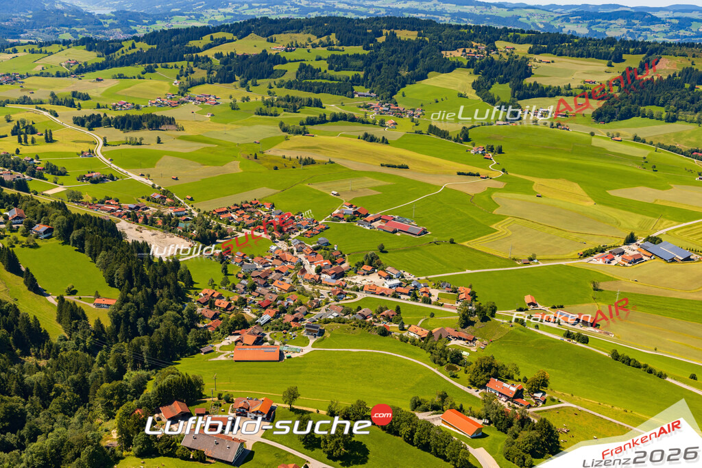 Luftbild Vs Google Maps  Kranzegg  Rettenberg -Das Luftbild wurde 2025 vom UL-Flugzeug heraus erstellt ( keine Drohne ) - Hochauflösende Luftaufnahme -Nicht vergleichbar mit Google Maps oder Satelittenbilder- Die Geschenkidee !Mit Lizenz und Bildrechte bestellbar