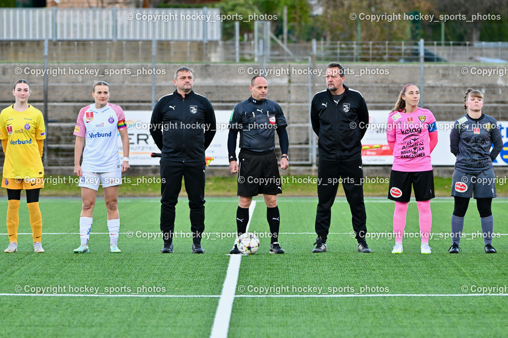 Liwodruck Carinthians Hornets vs. FK Austria Wien Frauen 19.11.2023 | #25 Nadine Hinterberger, #11 Verena Volkmer, Strauss Mario, Moser Michael, Leitgeb Martin, Referees, #14 Nicole Dominique Gatternig, #1 Anja Meier