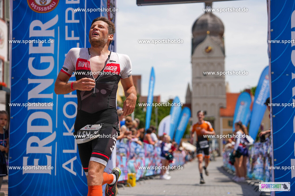 DSC03575 | Stadttriathlon Erding 2025. #yourpictrs #sportshot_your_pictrs @Sportshotphotography #stadttriathlonerding Copyright: www.sportshot.de