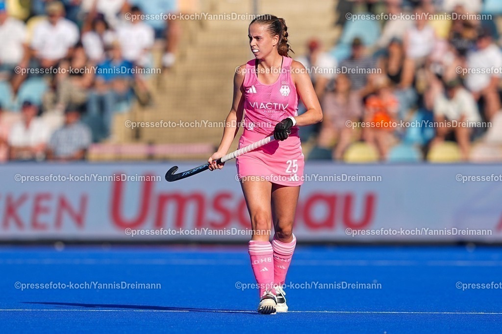 xydrx09082504066 | 09.08.2025, xydrx, Frauen EuroHockey Championship 2025, Gruppenphase, Gruppe a, Deutschland - Frankreich, Sparkassenpark Mönchengladbach: Johanna Hachenberg (GER #25)