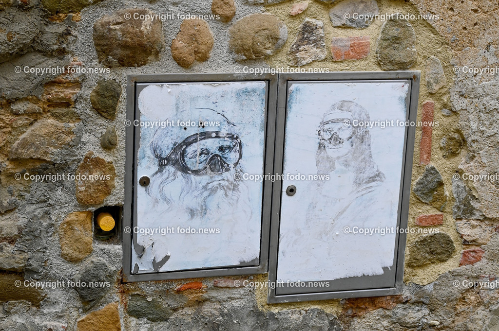 Italien_ Toskana_ Vinci_ 31.05.2024-78 | 31.05.2024, Italien, ITA, Toskana, Vinci im Bild Stadtansichten, Gebäude, Architektur, Touristen, Historisch, Souvenir, Altstadt, Museum, Statuen, Skulpturen, Leonardo Da Vinci, Castello dei Conti Guidi, Museo Leonardiano


Vinci ist eine italienische Gemeinde in der Metropolitanstadt Florenz, Region Toskana.
Quelle: Wikipedia
