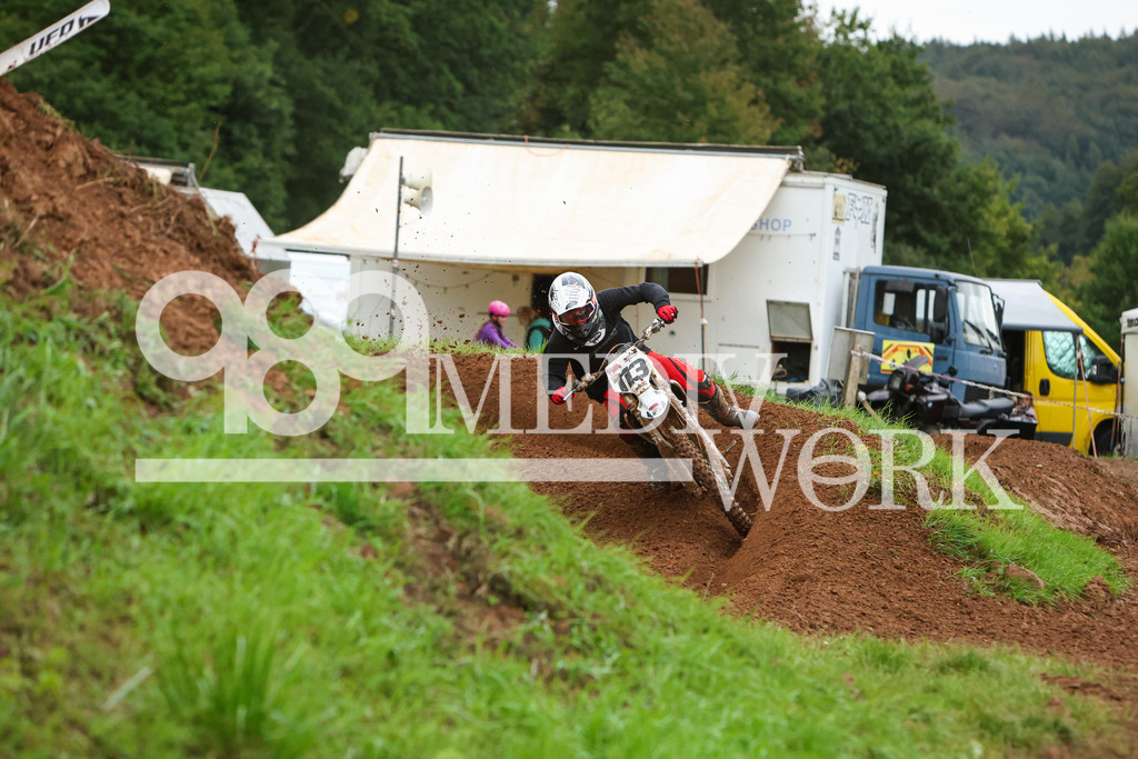 5E6A4459 | 989 MEDIAWORK