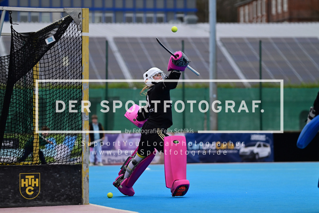 Hockey I Frauen I Saison 2025-2026 I Bundesliga I 18. Spieltag I Harvestehuder THC - UHC Hamburg I 160752 | Der Sportfotograf. - Realisiert mit Pictrs.com