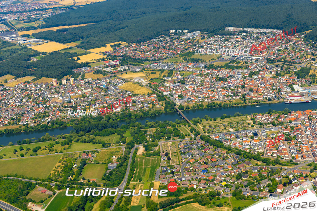 Das Luftbild zeigt :  Erlenbach am Main - Die Luftaufnahme wurde 2023 vom UL-Flugzeug aus erstellt ( keine Drohne ) - Hochauflösende Luftaufnahme - Für grossformatige Ausdrucke geeignet. Die Geschenkidee !Mit Lizenz und Bildrechte bestellbar