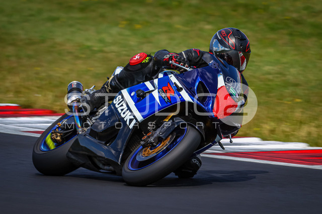 0098-260702MM-016_98 | Deine Full-Service-Agentur für ✔️Videoproduktionen und ✔️Motorsportfotografie Jetzt Angebot anfragen!