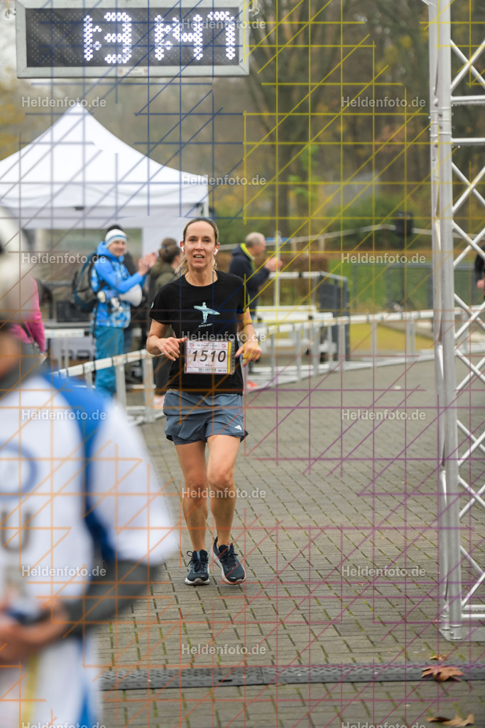Neusser Erftlauf 2025  | 15km Neusser Erftlauf 2025 Foto: Heldenfoto.de