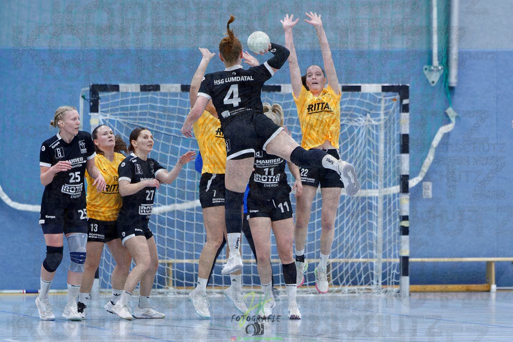 Handball Frauen Oberliga Mitte, HSG Eibelshausen/Ewersbach - HSG Lumdatal | Handball Frauen Oberliga Mitte, HSG Eibelshausen/Ewersbach - HSG Lumdatal am 21.02.2026 in Dietzhölztal-Steinbrücken (Sporthalle am Hammerweiher)Photo © 2026 - Jörg Heinrich - Realisiert mit Pictrs.com
