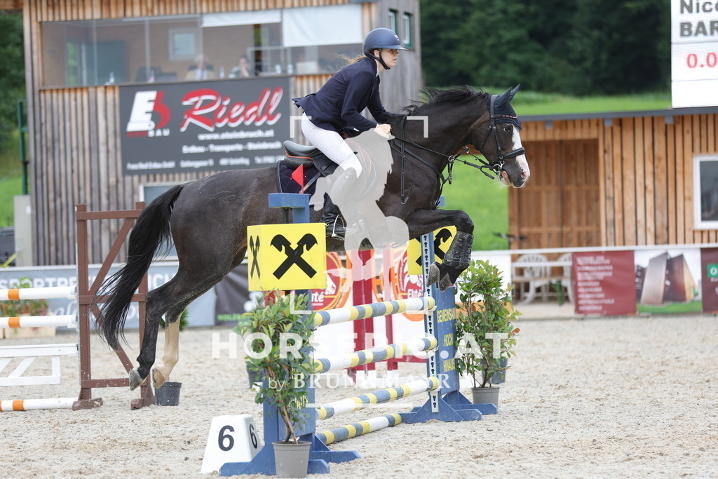 0P6A3423 | Willkommen bei Brunnmayr - Design & Fotografie – Ihrem Spezialisten für Reitturniere und Pferdeveranstaltungen in Oberösterreich, Salzburg und Bayern! Seit über 17 Jahren sind wir leidenschaftlich dabei.