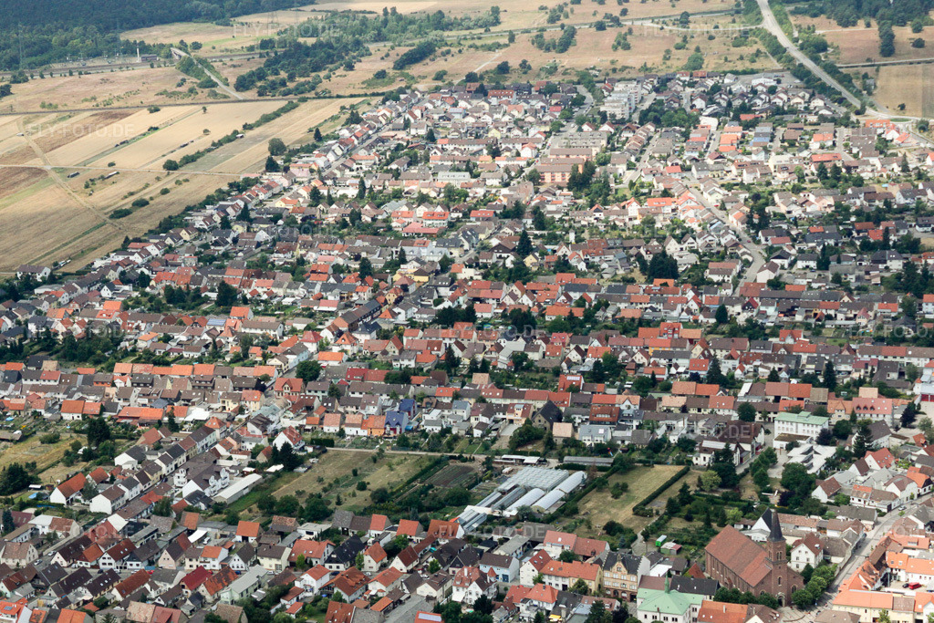 Luftbild: Ortsansicht von Südosten im Ortsteil Wiesental in Waghäusel im Bundesland Baden-Württemberg in Deutschland. Foto: IMG_19183.jpg vom 05.07.2009 durch Werner Riehm/FLY-FOTO.de