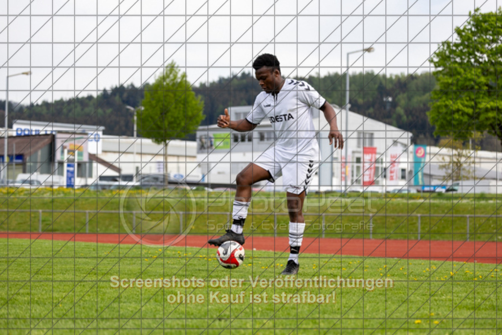 20250426_171121_0503 | #, SGM 1.FC Donzdorf/Reichenbach (weiß) vs. SGM FV 08 Unterkochen (blau), Fussball, A-Junioren Regionenstaffel Mitte 3 - WfV, Saison 2024/2025, Rasenplatz, Lautertal Stadion, Süßener Straße 16, 73072 Donzdorf, 26.04.2025 - 16:00 Uhr,Foto: PhotoPeet-Sportfotografie/Peter Harich