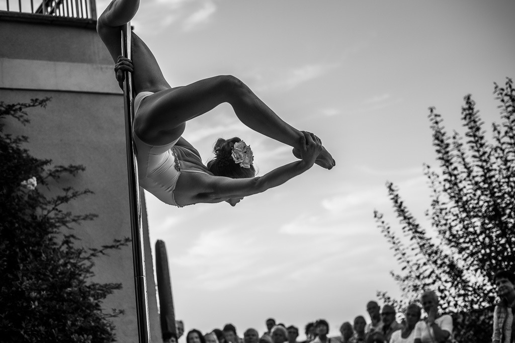 Flower Tales | Suzanne von Borsody und Kurt Holzkämper mit Lesung Flower Tales im Forte Belvedere Leisnig zum Festival Hallo Leisnig 2022. - Realisiert mit Pictrs.com