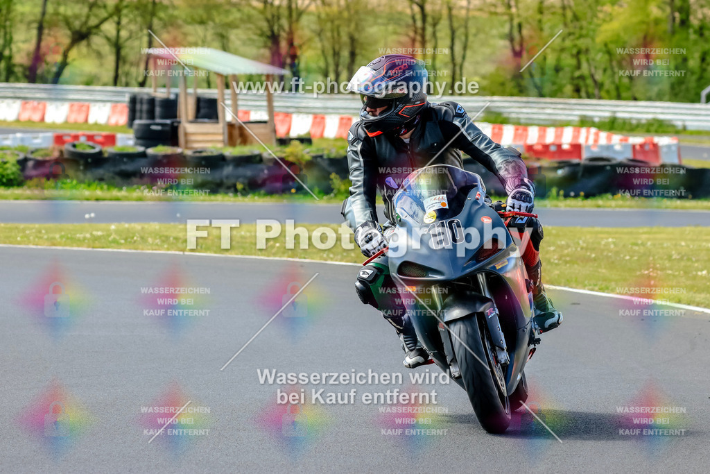 _OTO2380 | Hier findet Ihr Bilder von Touristenfahrten auf der Nürburgring Nordschleife oder von anderen Veranstaltungen die ich besucht habe. Viel Spass beim Durch Schauen 