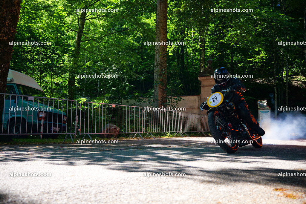 P1026112 | Erleben Sie atemberaubende, hochqualitative Fotos Ihrer Fahrt entlang der malerischen Alpenstraßen. Besuchen Sie alpineshots.com, um professionelle Aufnahmen Ihrer unvergesslichen Reise zu finden und zu kaufen - Realisiert mit Pictrs.com