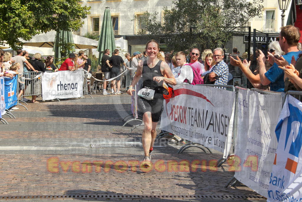 250824_1435_EV4_1966 | Sportfotografie im Rhein-Sieg Kreis, Köln, Bonn, NRW, Rheinland Pfalz, Hessen, etc. Unser Tätigkeitsfeld umfasst den Laufsport vom Volkslauf über den Marathon, Duathlon, Triathon bis zum Ultralauf wie Kölnpfad Ultra oder Schindertrail.