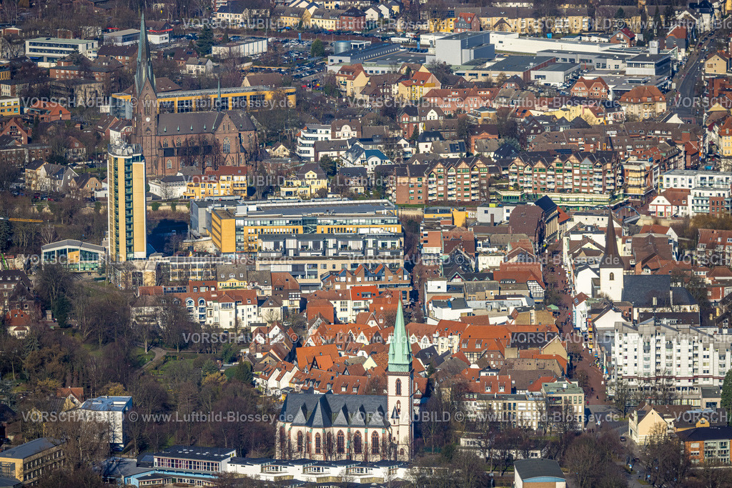 Luenen230204560 | Luftbild, City mit Rathaus, kath. Herz-Jesu-Kirche Holtgrevenstraße, Stadtkirche St. Georg, Kirche St. Marien, Lünen, Ruhrgebiet, Nordrhein-Westfalen, Deutschland