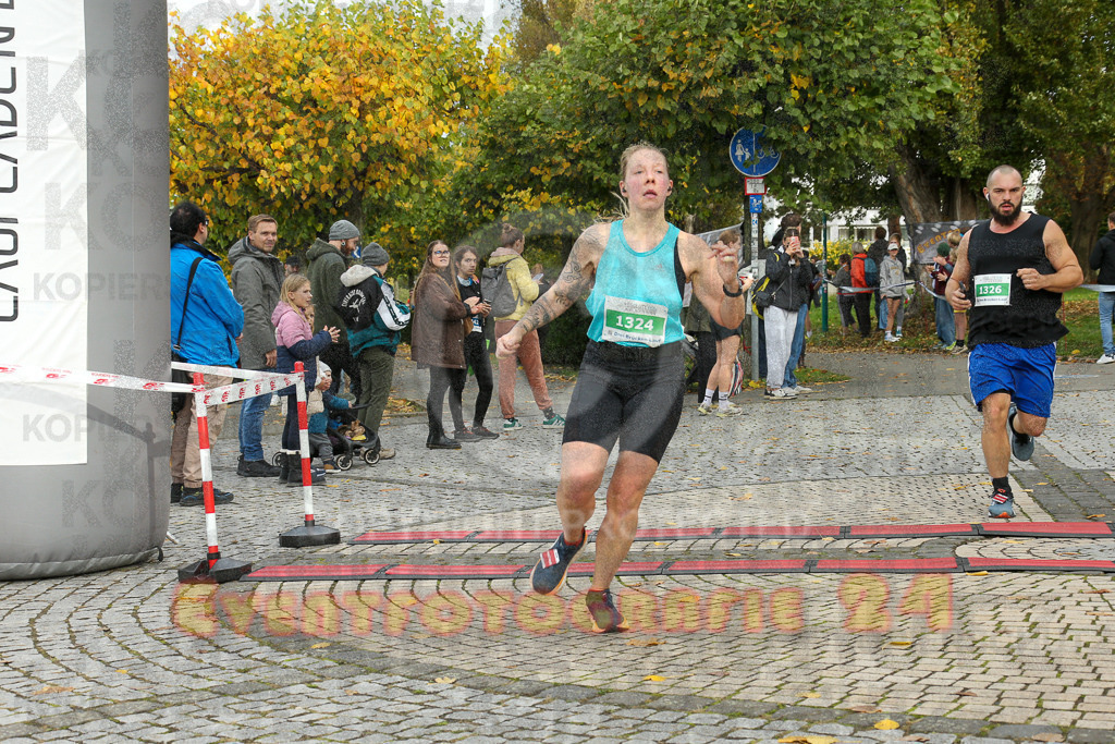 241020_1109_EX1_1229 | Sportfotografie im Rhein-Sieg Kreis, Köln, Bonn, NRW, Rheinland Pfalz, Hessen, etc. Unser Tätigkeitsfeld umfasst den Laufsport vom Volkslauf über den Marathon, Duathlon, Triathon bis zum Ultralauf wie Kölnpfad Ultra oder Schindertrail.