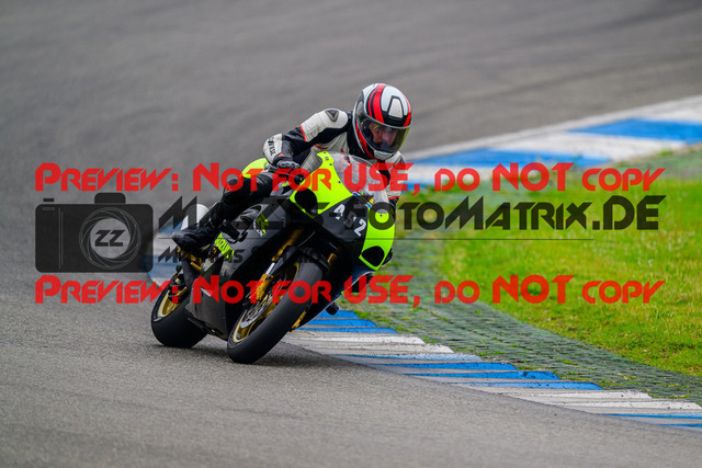 MaZZes_FotoMatrix_240521_6007705_1968 | GELB