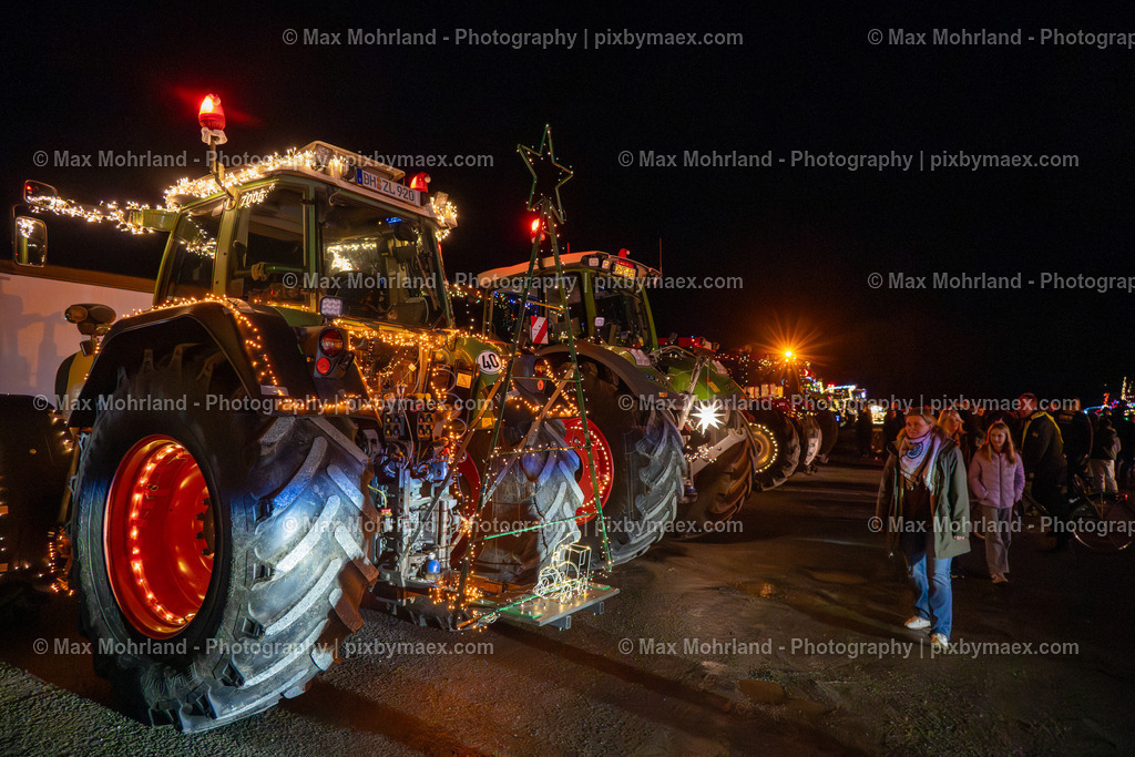 Lichterfahrt-Sulingen_071225-MM_8964-0004 | Max Mohrland - Photography - Realisiert mit Pictrs.com