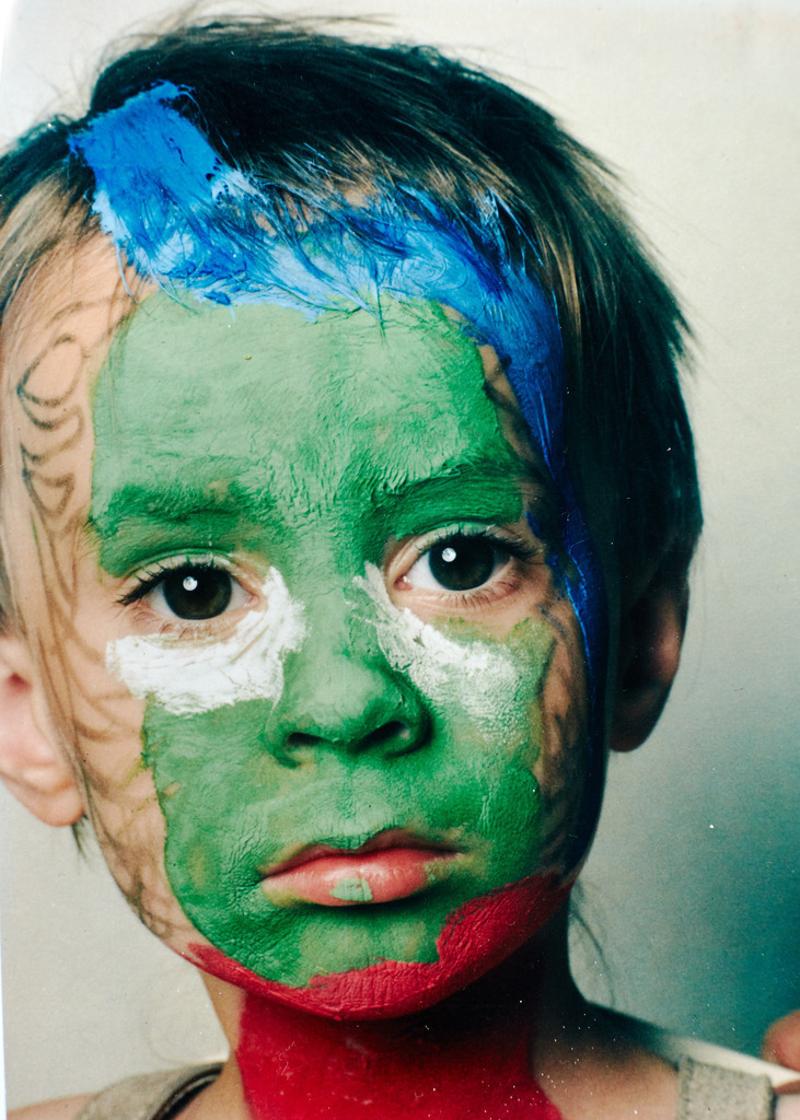 090art_Bee-Braxm_1249 | Werk aus  dem Jahr 1994   Nach einer Aktion im Ritterhausmuseum Offenburg. Kunstmaler Rainer Braxmaier und Modefotograf Wilfried Beege.