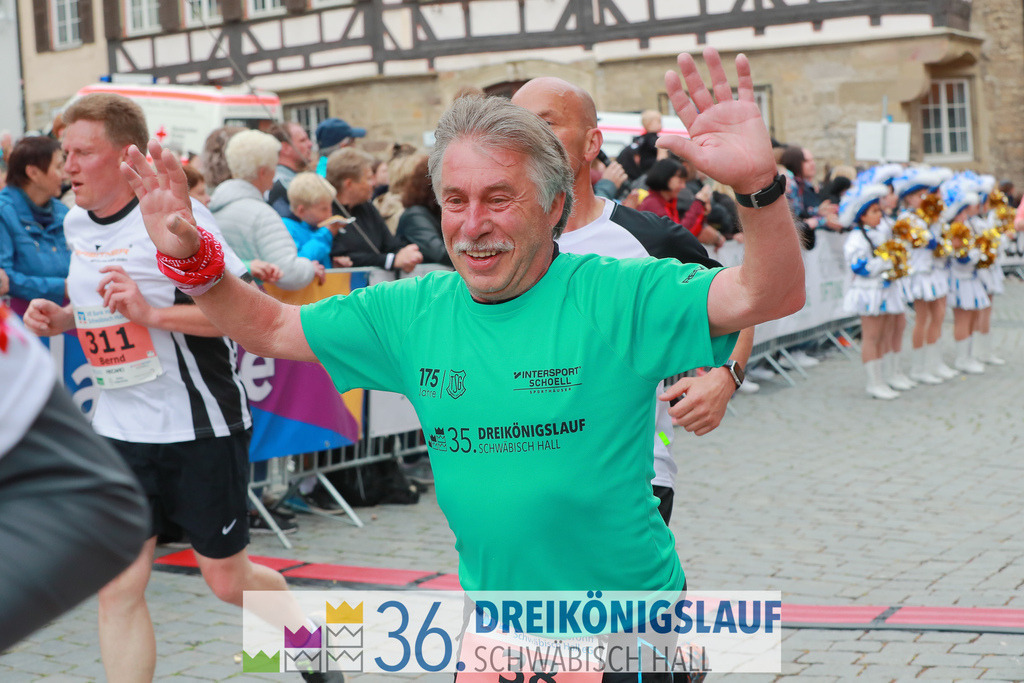 VR Bank Hauptlauf 10km | 3königslauf 2022 VR Bank Hauptlauf - Realisiert mit Pictrs.com