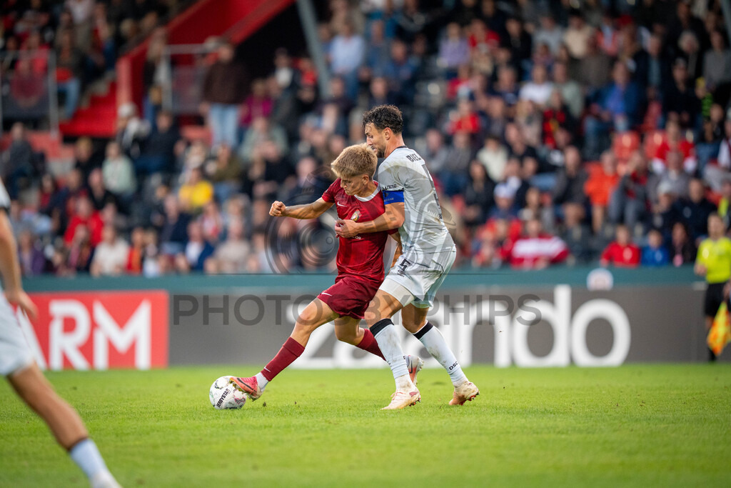 SG Sonnenhof Großaspach vs. Arminia Bielefeld, Fussball, DFB-Pokal, 1. Runde, 22.08.2026 | Lukas Stoppel (SG Sonnenhof Großaspach, #10),SG Sonnenhof Großaspach vs. Arminia Bielefeld, Fussball, DFB-Pokal, 1. Runde, 22.08.2026,DFB regulations prohibit any use of photographs as image sequences and/or quasi-video