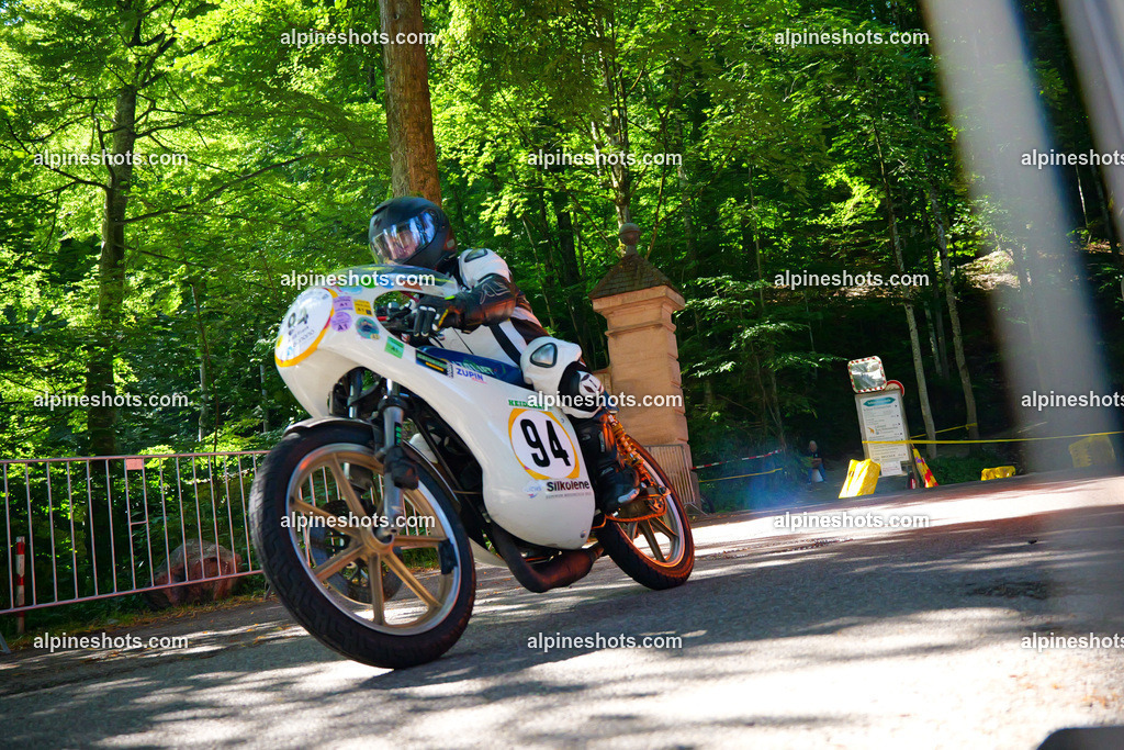 P1026014 | Erleben Sie atemberaubende, hochqualitative Fotos Ihrer Fahrt entlang der malerischen Alpenstraßen. Besuchen Sie alpineshots.com, um professionelle Aufnahmen Ihrer unvergesslichen Reise zu finden und zu kaufen - Realisiert mit Pictrs.com